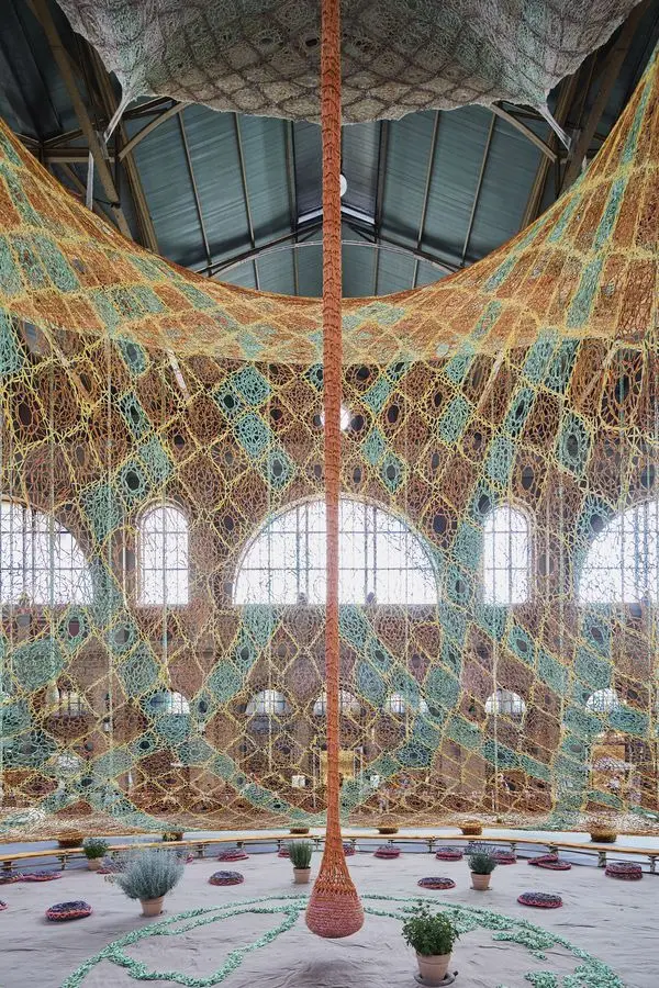 GaiaMotherTree de Ernesto Neto por Fondation Beyeler
