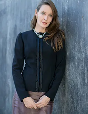 Vanessa Davidson es nombrada curadora de arte latinoamericano en el Blanton Museum of Art