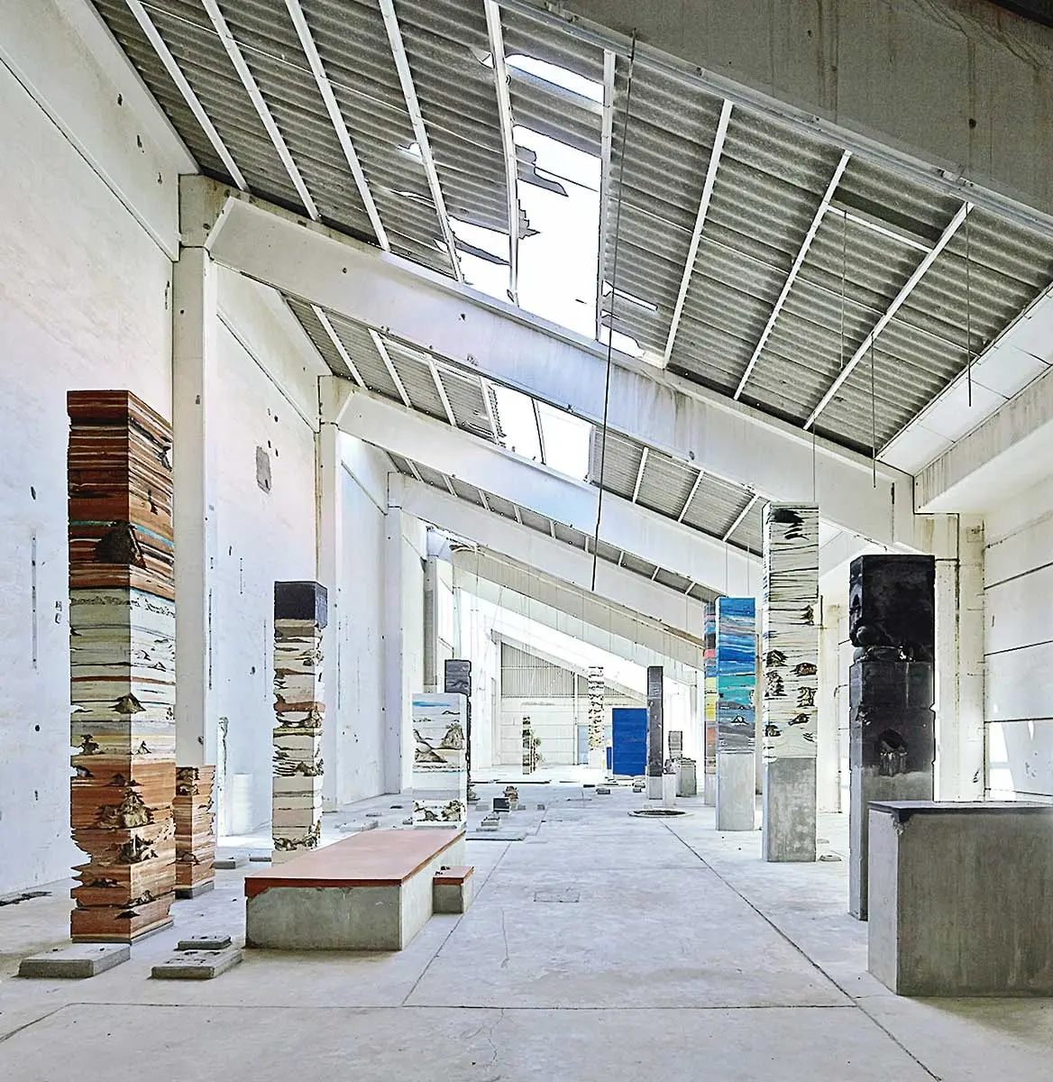 Colectiva: 12 Bienal de Sharjah. El pasado, el presente, lo posible — imagen 1