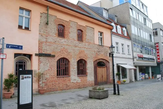 Gotisches Haus – 1