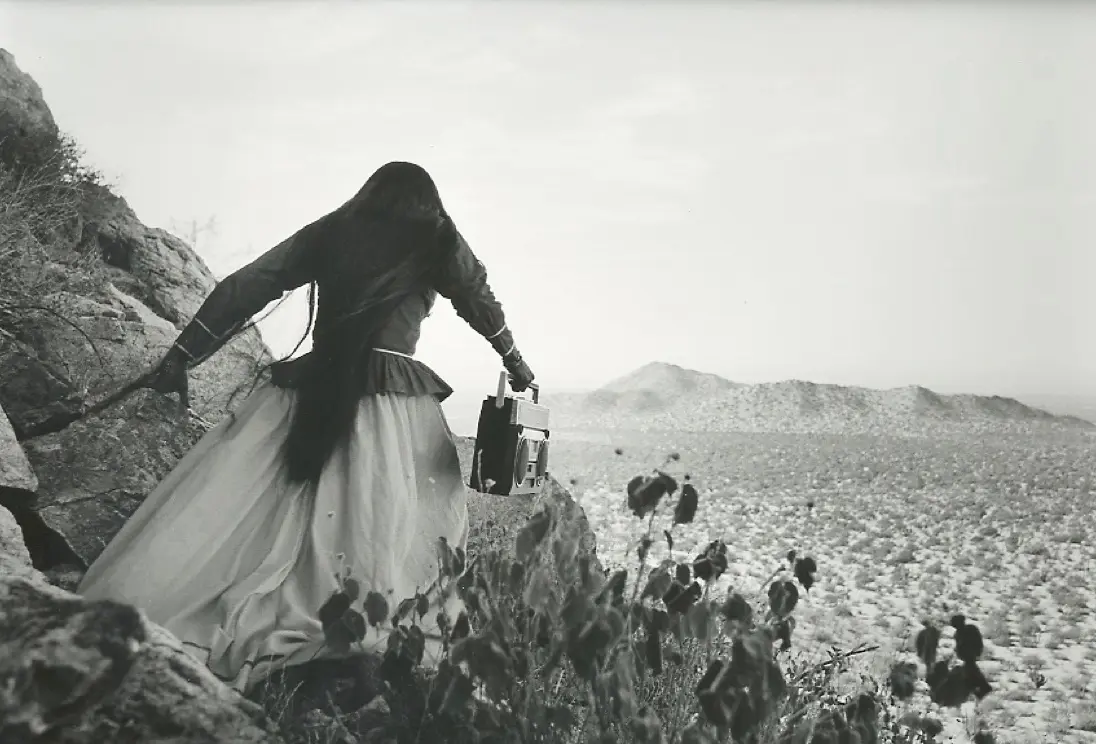 Angel Woman | Mujer ángel, Sonoran Desert
