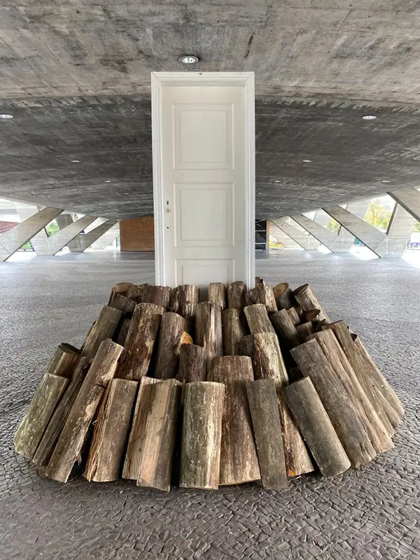 Se inauguró en Brasil la muestra Noite de Abertura de Thiago Rocha Pitta