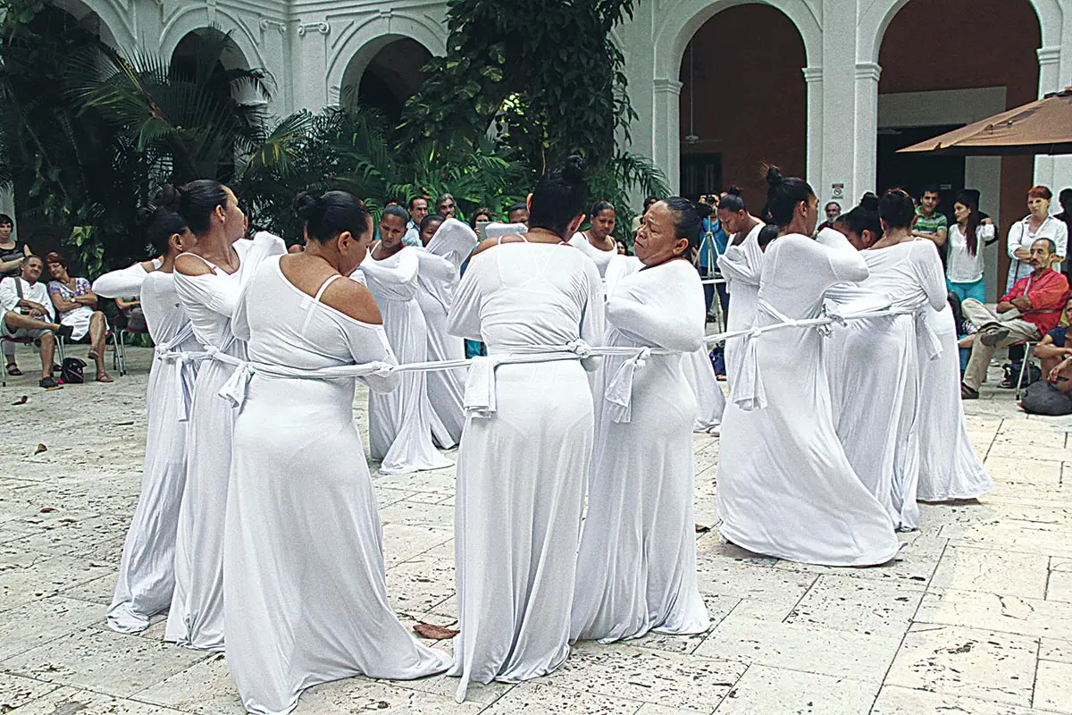 Monografía: Beth Moysés — imagen 1