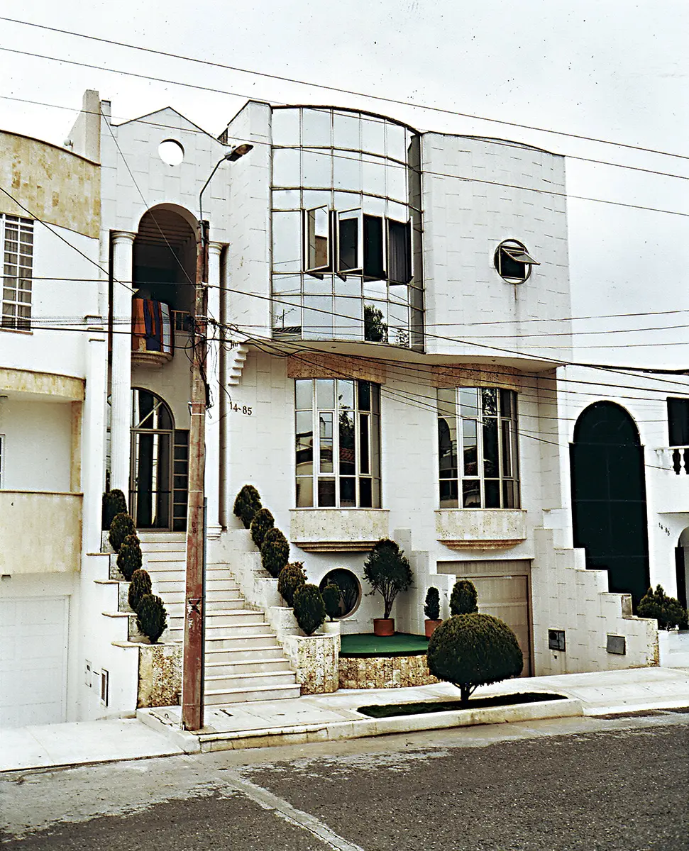 Monografía: La estética del lujo Luis Molina-Pantin — imagen 1