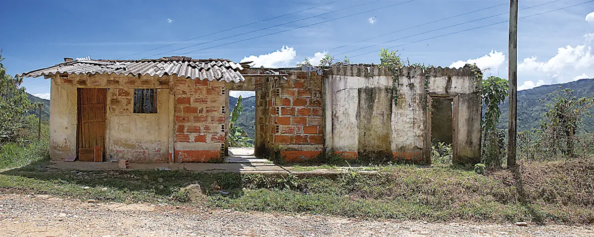Colectiva: Symbolic Reparations for Historical and Political Exile — imagen 3