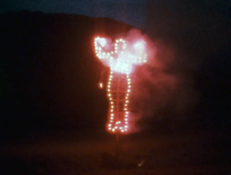 Ana Mendieta: Siluetas y gestos. Dos proyecciones al aire libre y una conversación en línea