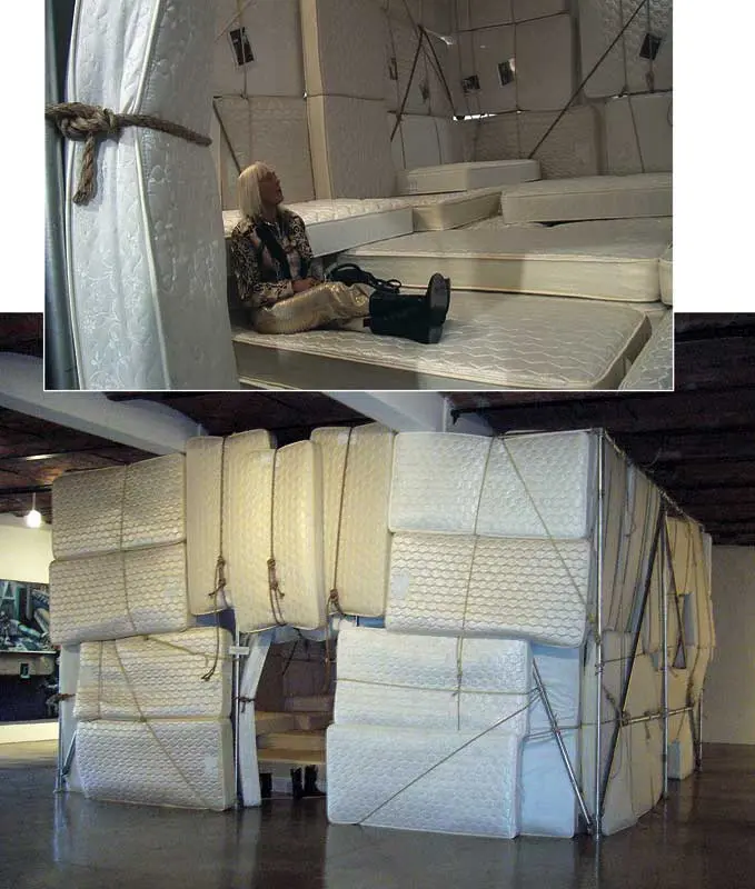 Marta Minujín. Soft Gallery, 2008. Rope, mattresses, tubular metallic structure. 19 ¾ x 19 ¾ x 13 feet. (6 x 6 x 4 m.).