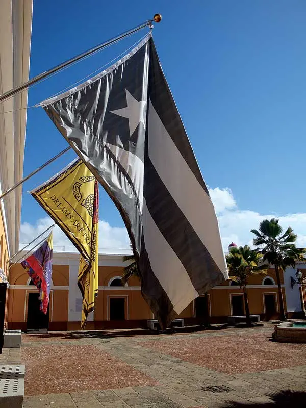 Exposición: Trienal Poli/Gráfica de San Juan — imagen 1