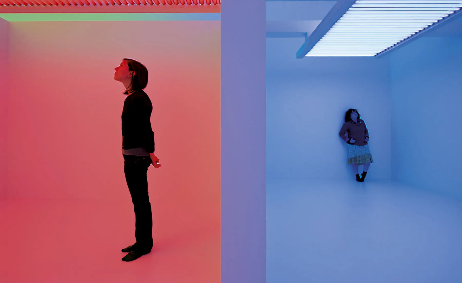 Suprasensorial: experimentos con la luz, el color y el espacio