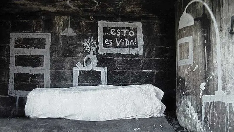 Colectiva: Supreme Happiness — imagen 3