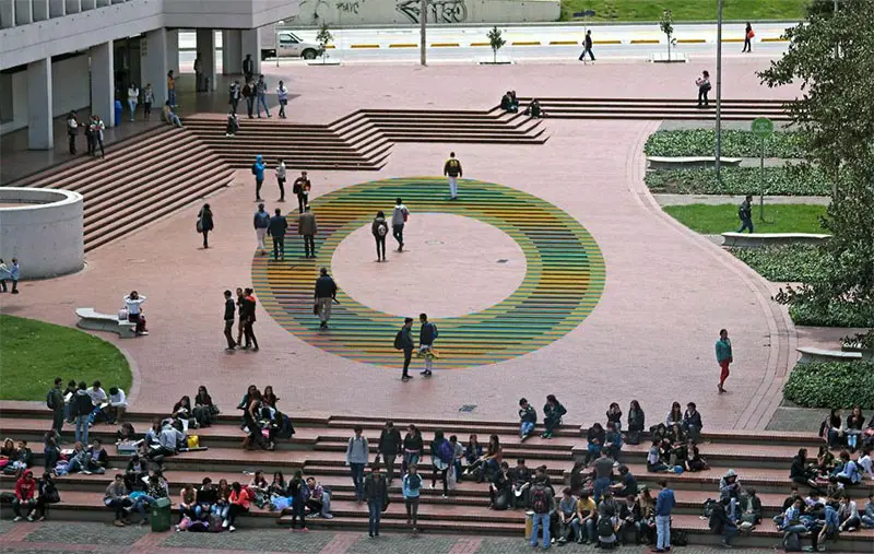 Carlos Cruz-Diez, en la Universidad Jorge Tadeo Lozano