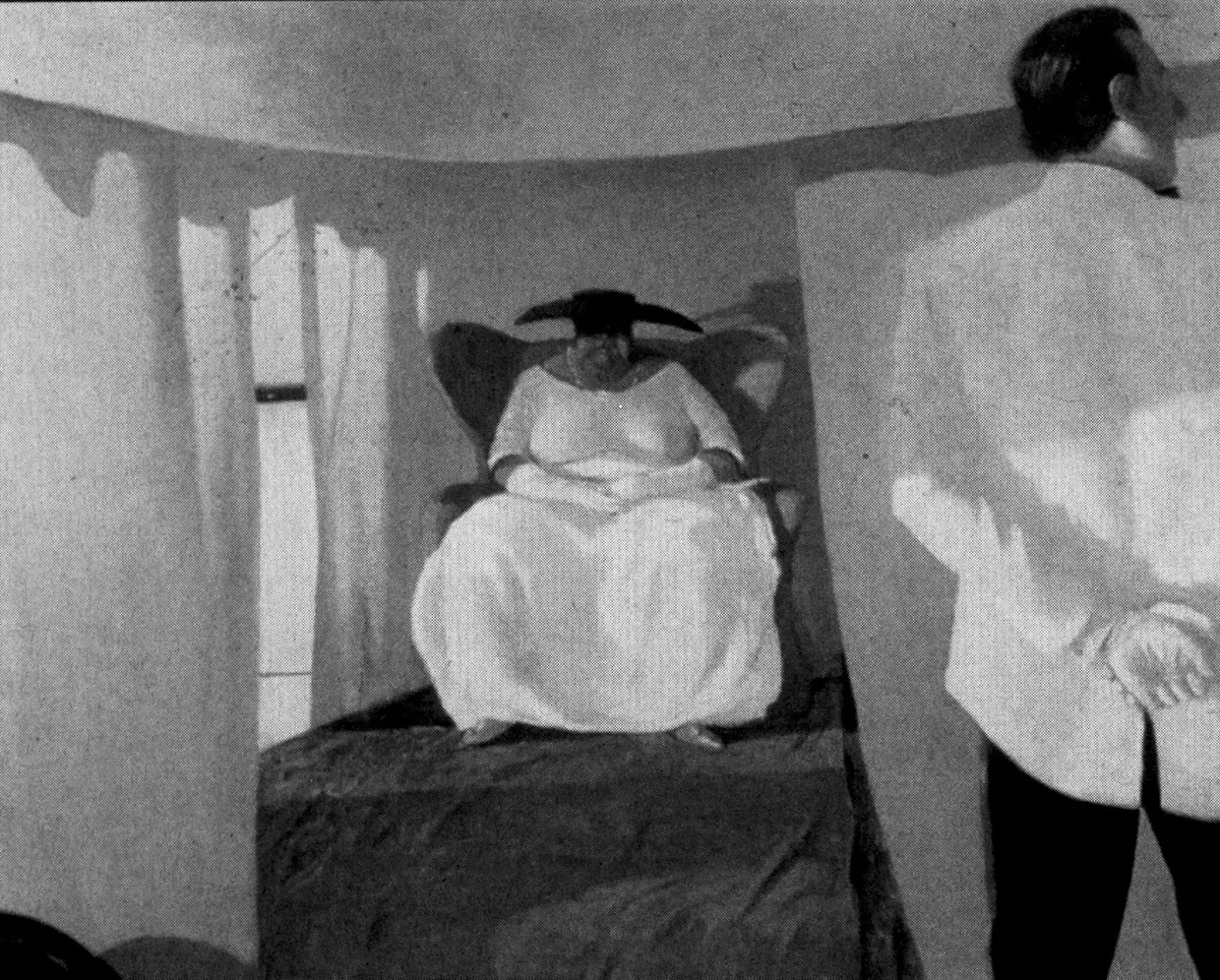 Exposición Individual: Julio Larraz — imagen 1