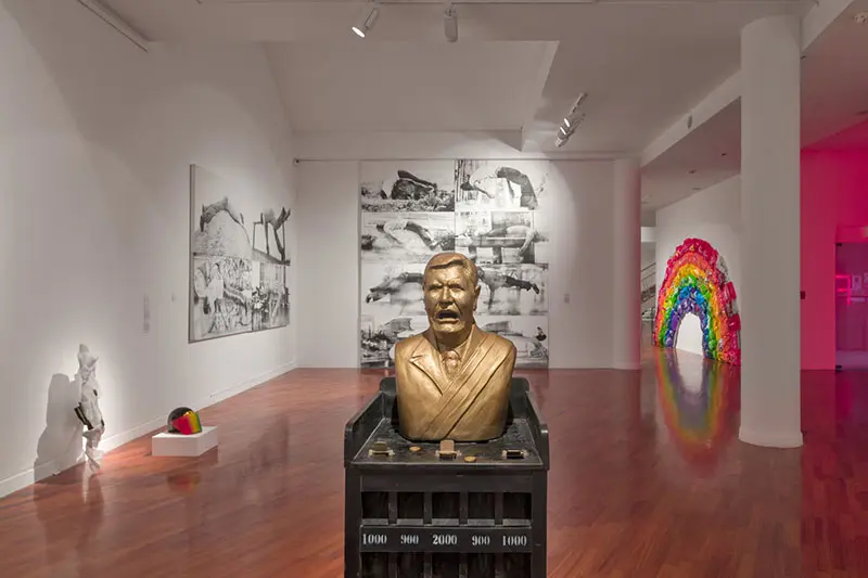 Imagen 1 - ICPNA inaugura la exposición Alberto Borea: arqueologías del presente y poéticas de la ciudad