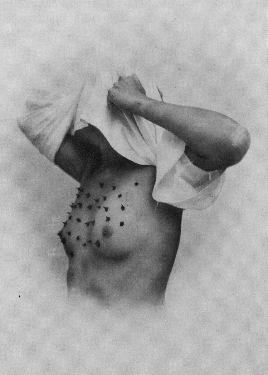 Colectiva: Imágenes en el espejo: Mujeres, surrealismo y autorrepresentación — imagen 1