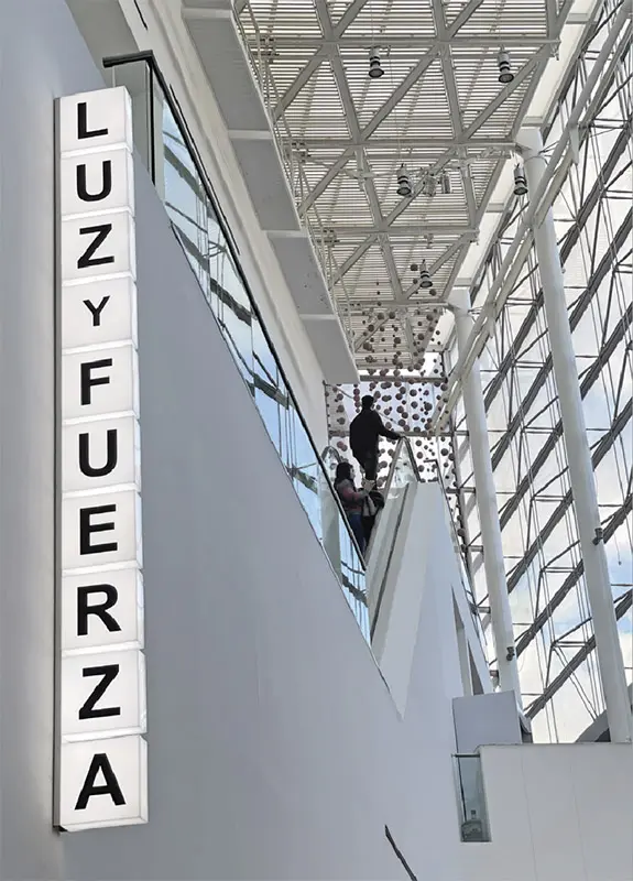 Imagen 1 - “Luz y fuerza” en el Malba