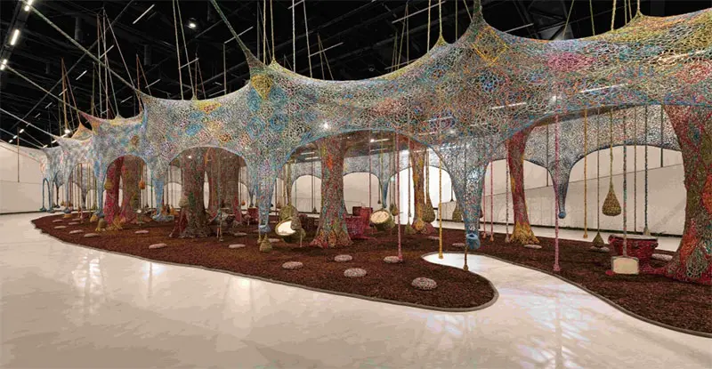 Ernesto Neto - Nosso Barco Tambor Terra. MAAT