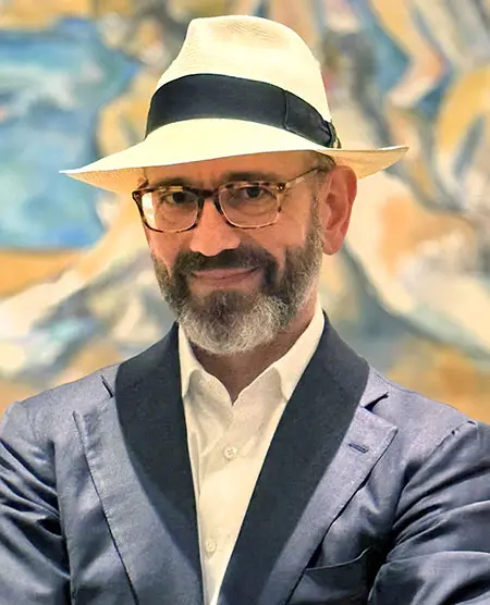 Carlos Basualdo es nombrado director del Nasher Sculpture Center