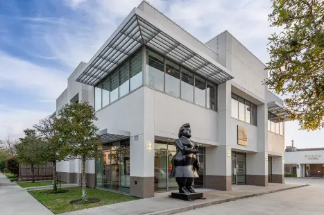 Art of The World Gallery