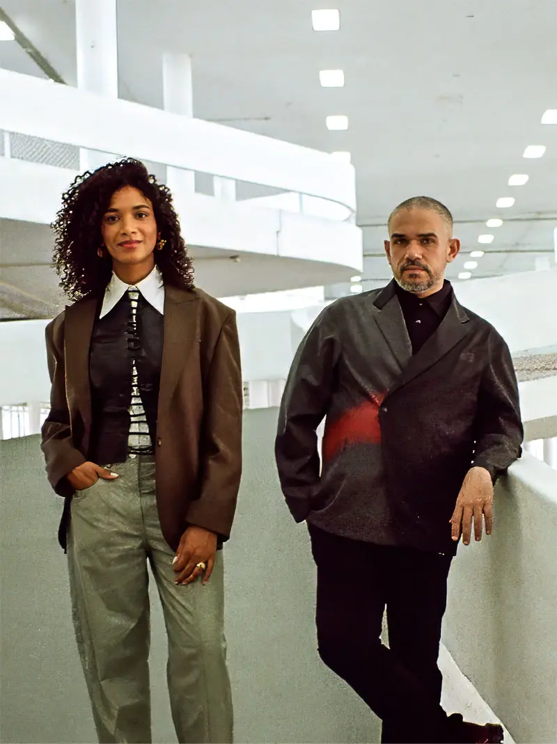 Amanda Carneiro y Raphael Fonseca, curadores de la 2027. Bienal de São Paulo