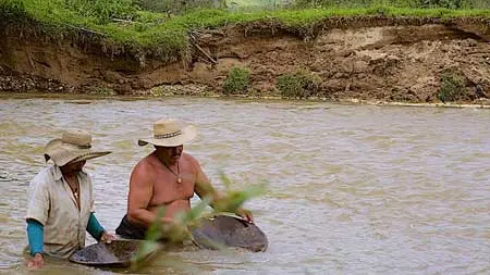 Imagen 1 - Premier de Golden Days (Remedios, Colombia 2012)