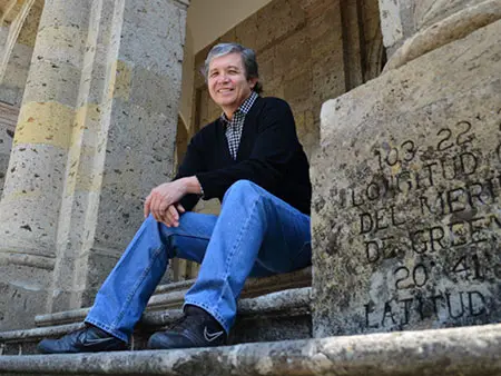 Carlos Ashida