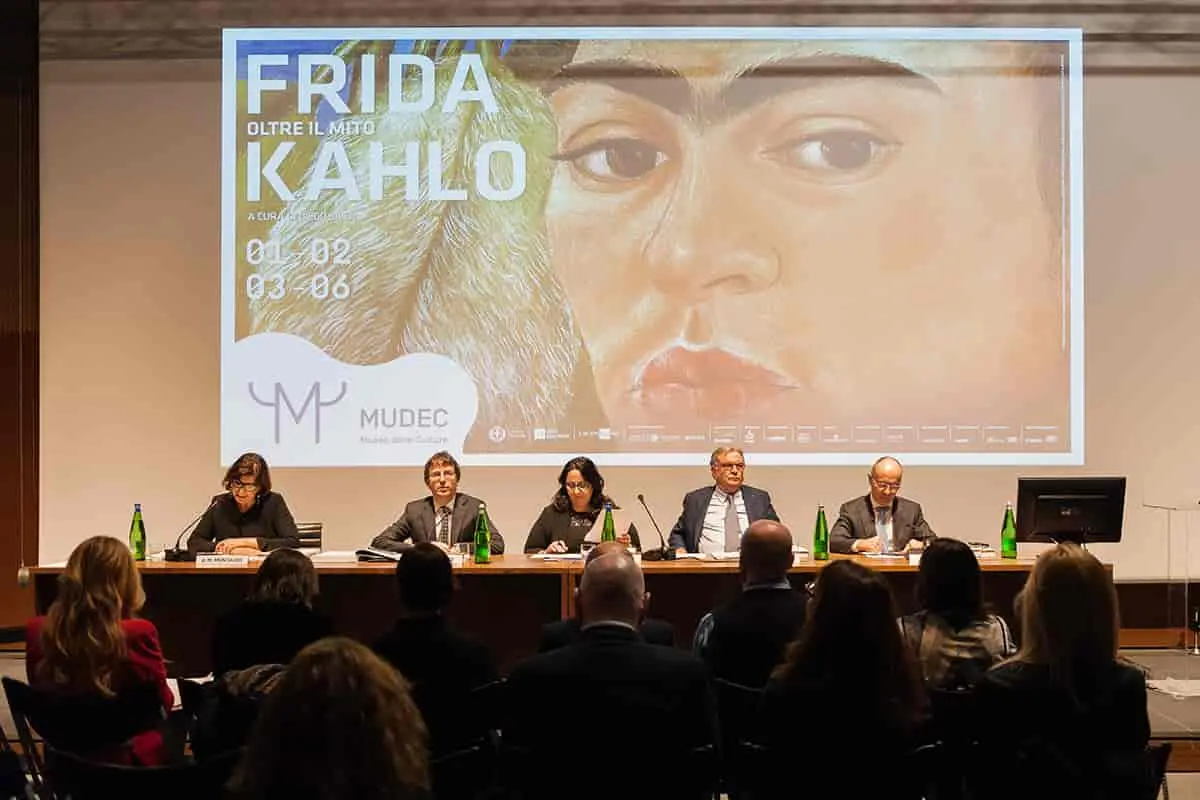 Imagen 1 - Frida Kahlo: Beyond the Myth