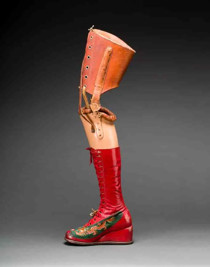 Frida Kahlo: Making Her Self Up